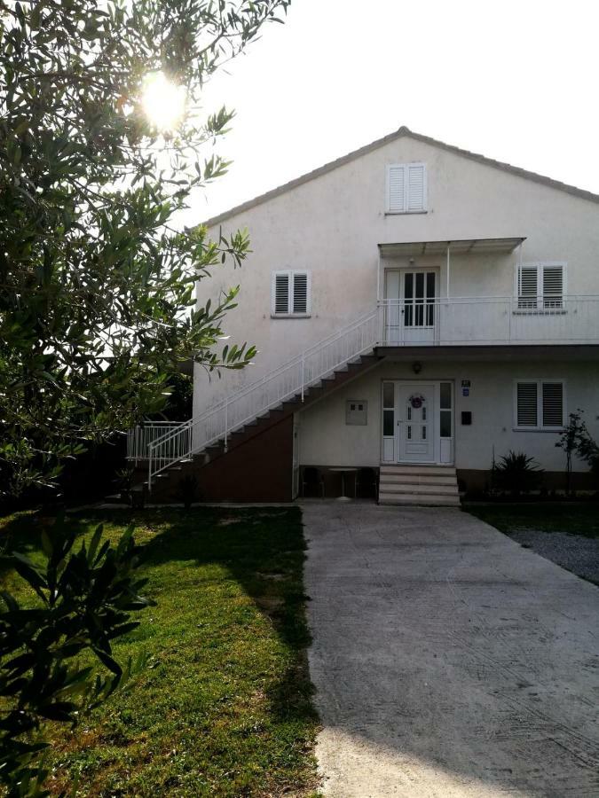 Cvita Kaštela Extérieur photo